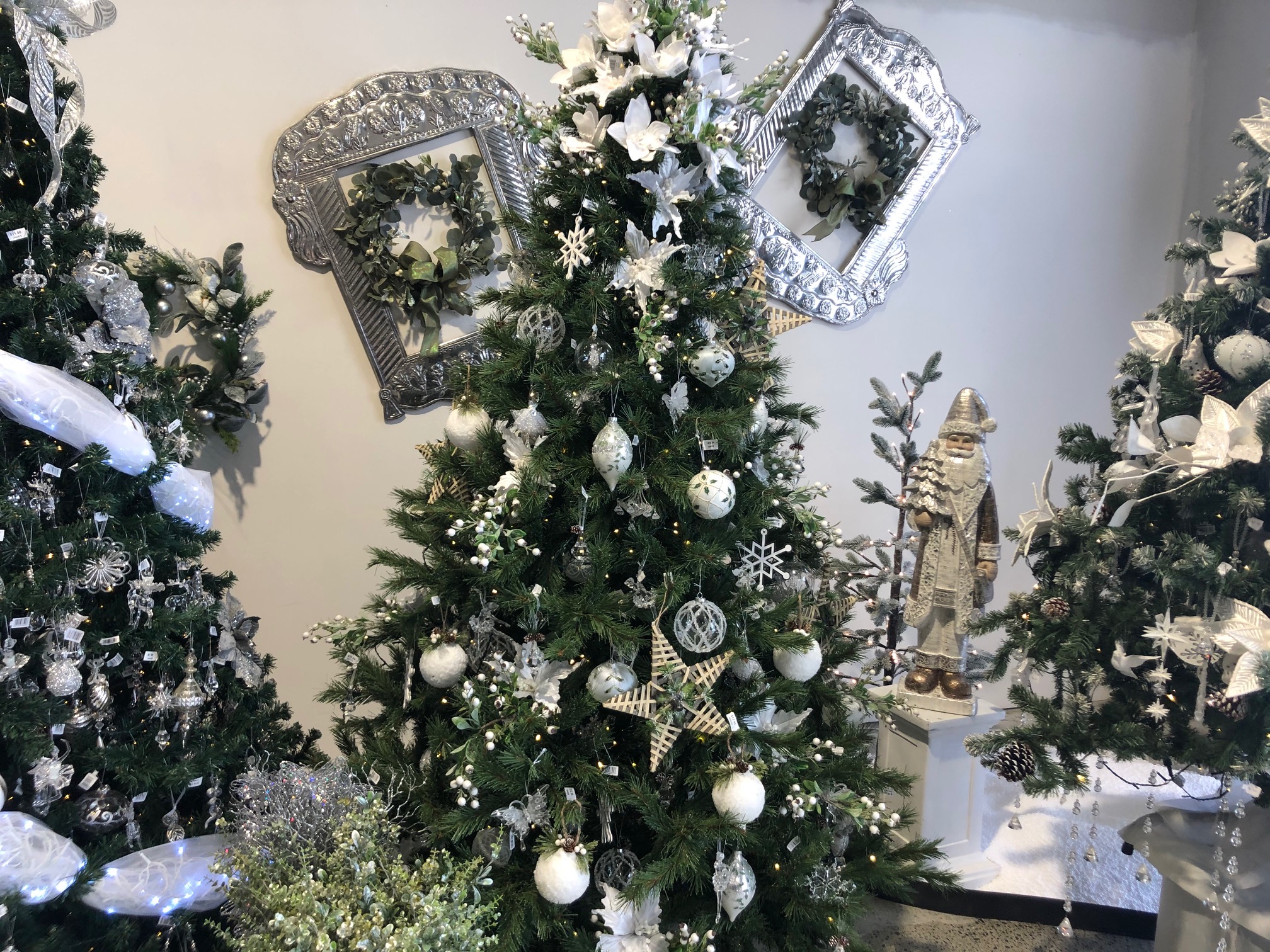 Silverdale Christmas Store - Christmas Heirloom Company