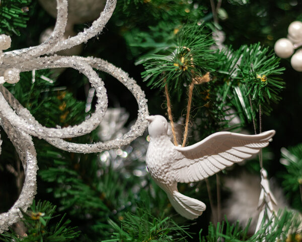 Dove (Tail up) - Image 2