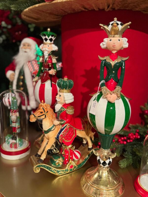 Queen Harlequin Nutcracker - Image 3